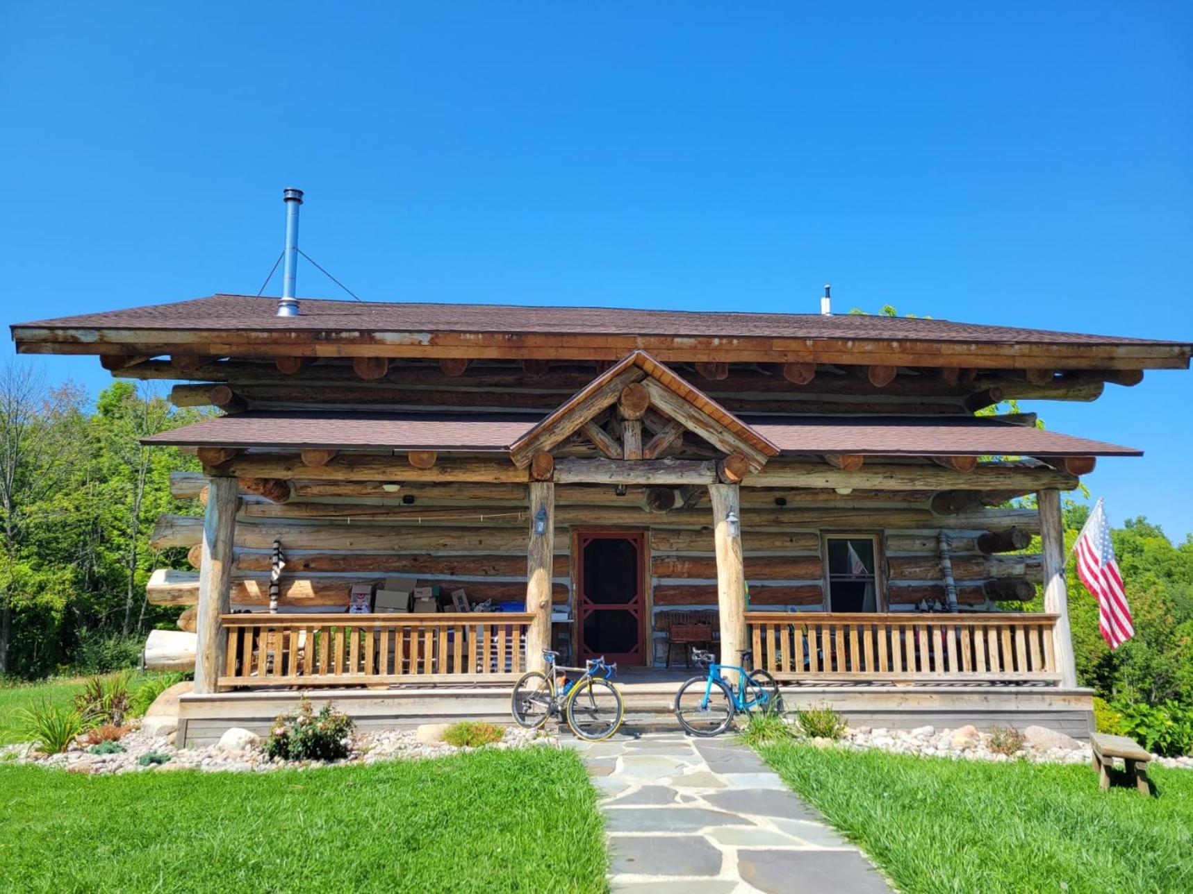 Firefly Creek Lodge Livonia Exterior photo